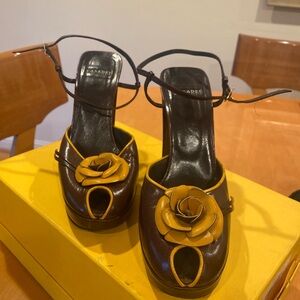 Casadei Brown and Yellow Heels with Elegant Design